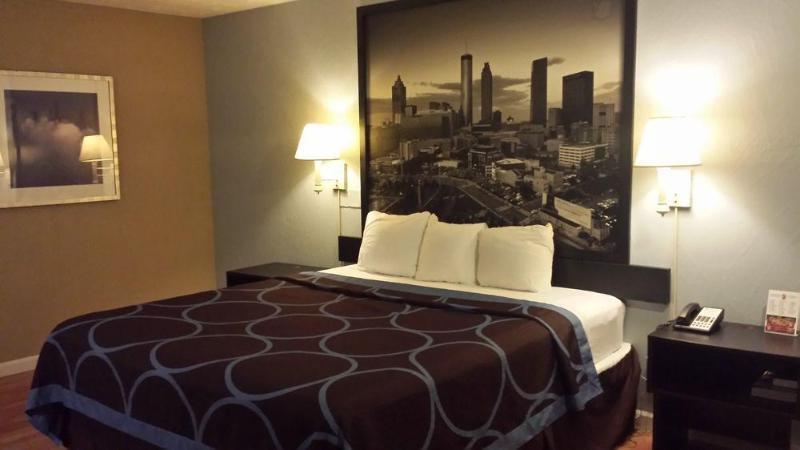Super 8 by Wyndham Roseburg Hotel Bagian luar foto