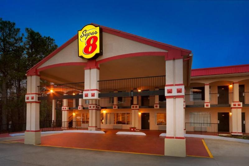 Super 8 by Wyndham Roseburg Hotel Bagian luar foto