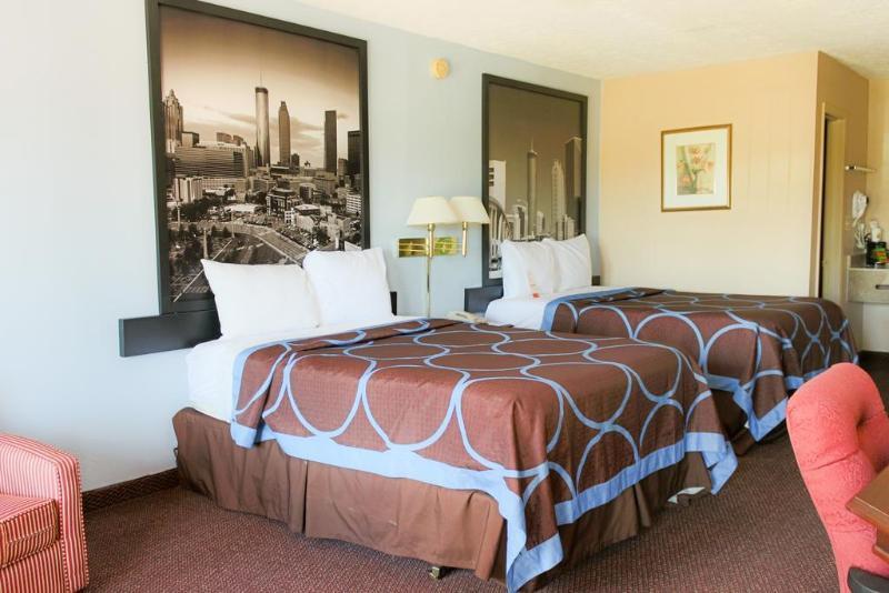 Super 8 by Wyndham Roseburg Hotel Bagian luar foto